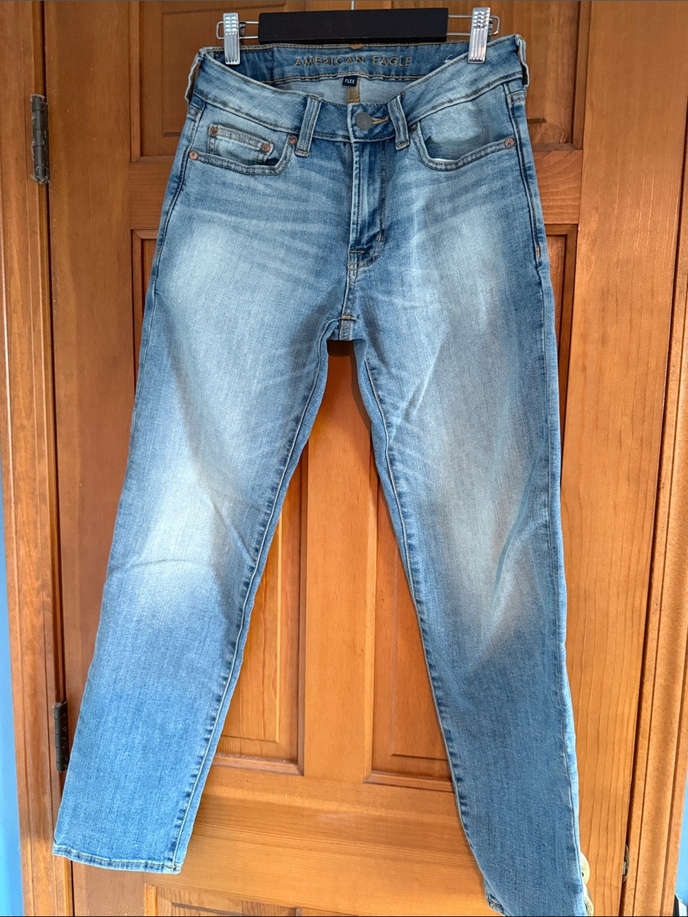 American Eagle Outfitters Light Wash Women’s Straight Jeans